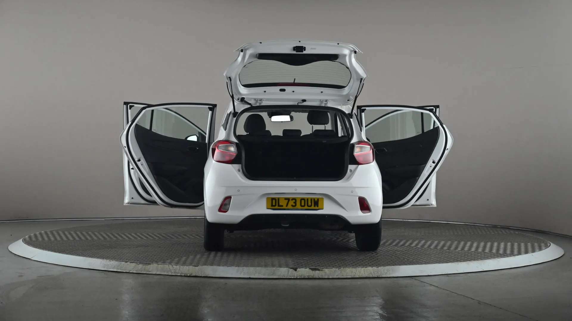 2023 HYUNDAI I10 2023 HYUNDAI I10