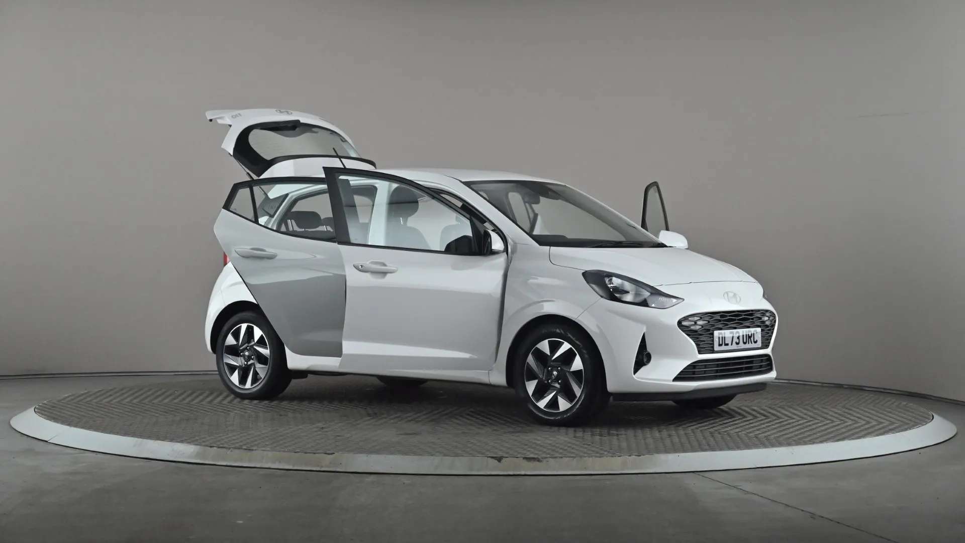 2023 HYUNDAI I10 2023 HYUNDAI I10