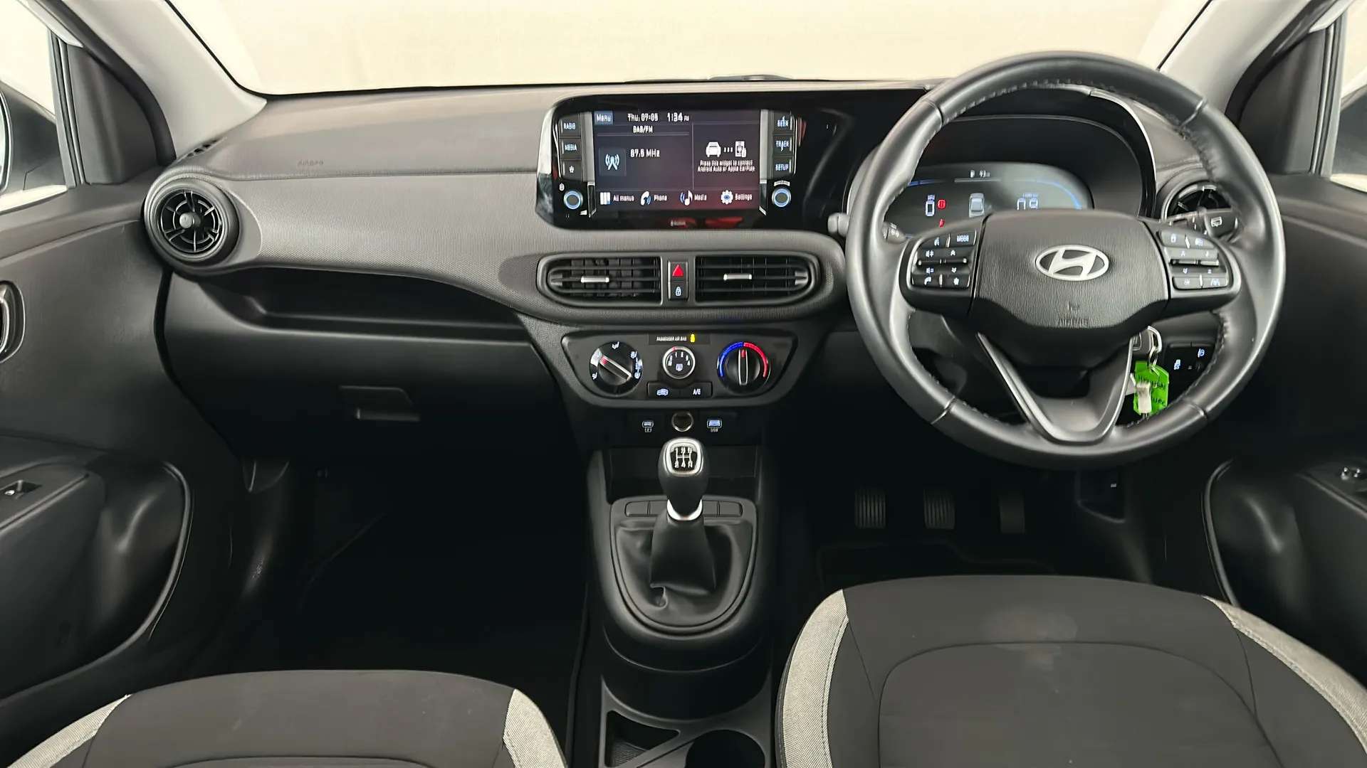 2023 HYUNDAI I10 2023 HYUNDAI I10