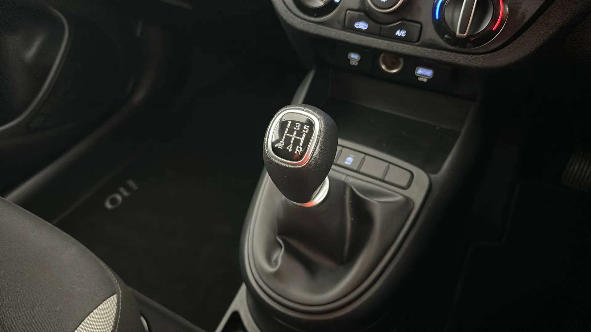 2023 HYUNDAI I10 2023 HYUNDAI I10