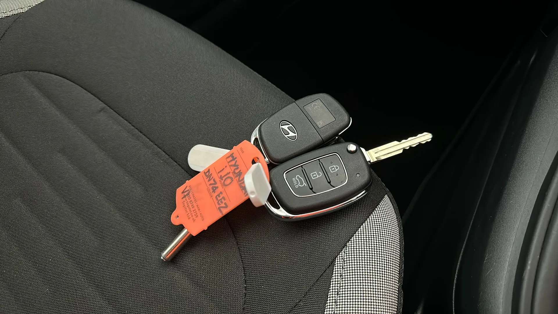 2024 HYUNDAI I10 2024 HYUNDAI I10