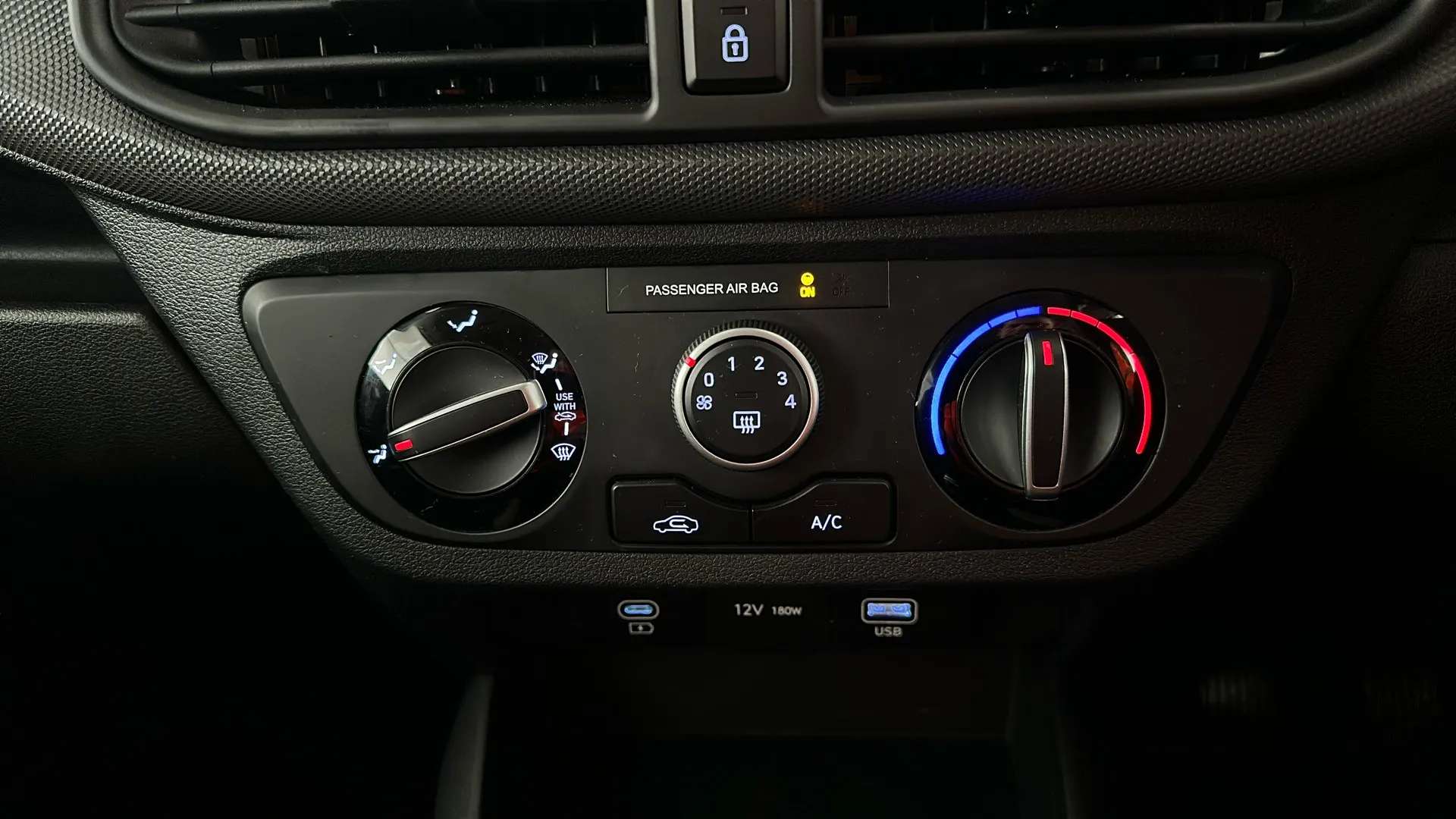 2024 HYUNDAI I10 2024 HYUNDAI I10