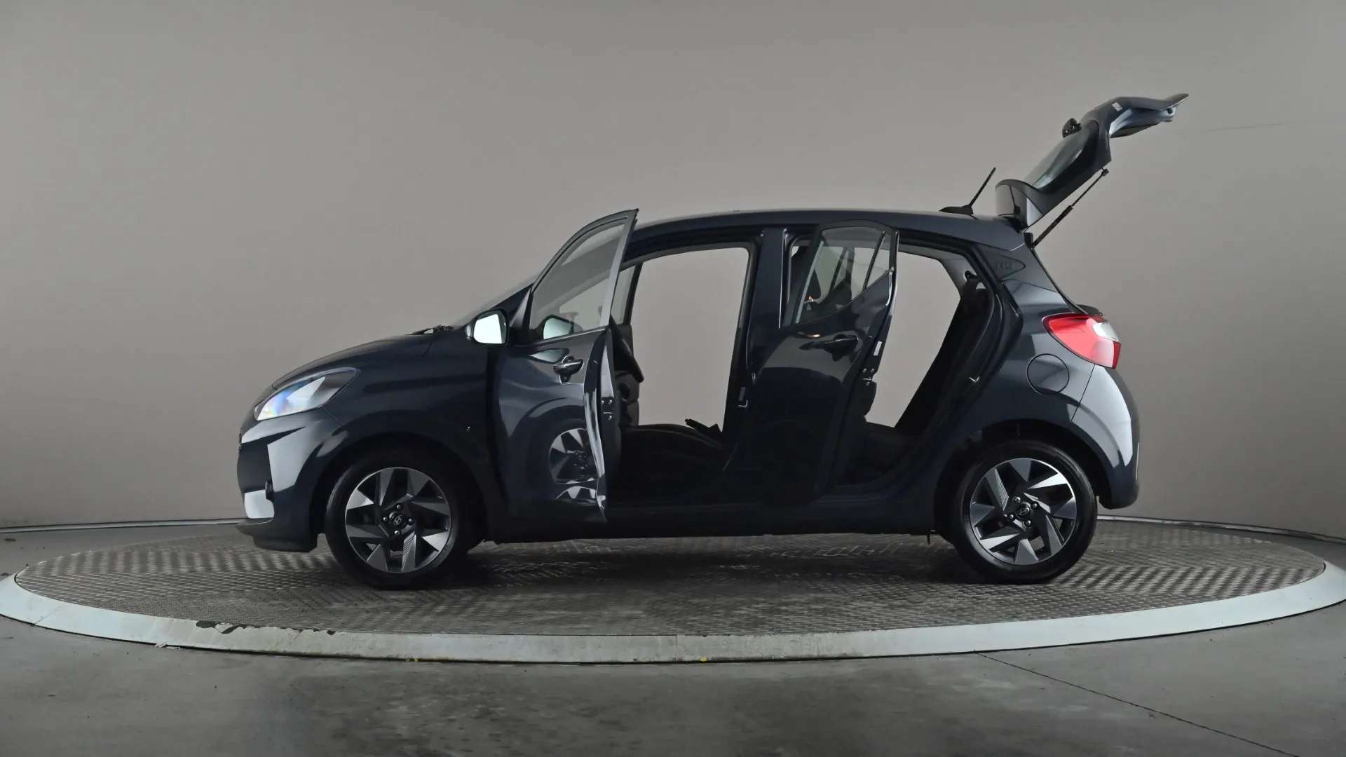 2024 HYUNDAI I10 2024 HYUNDAI I10