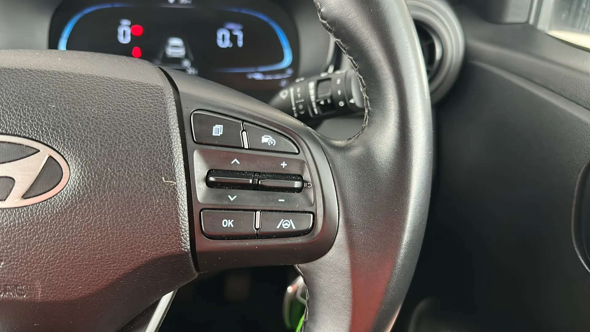 2024 HYUNDAI I10 2024 HYUNDAI I10