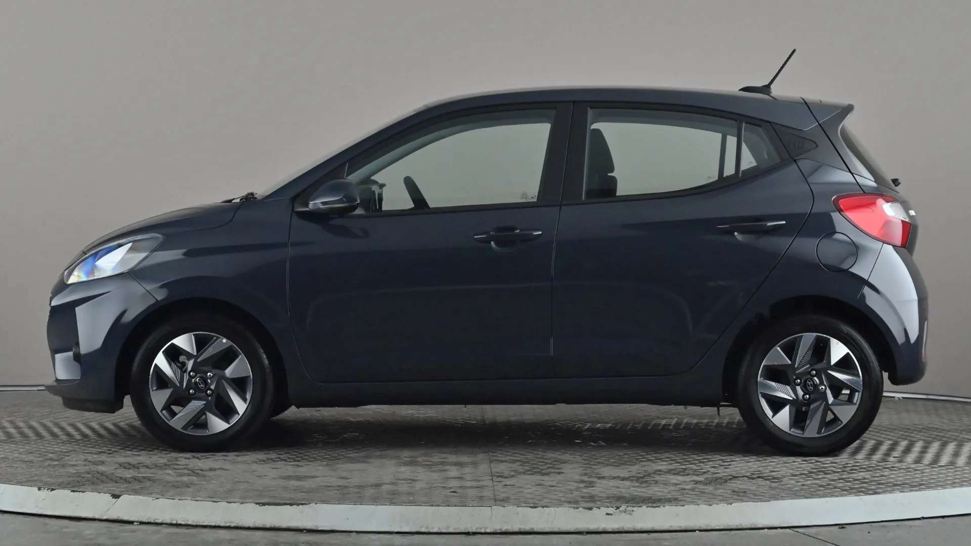 2024 HYUNDAI I10 2024 HYUNDAI I10