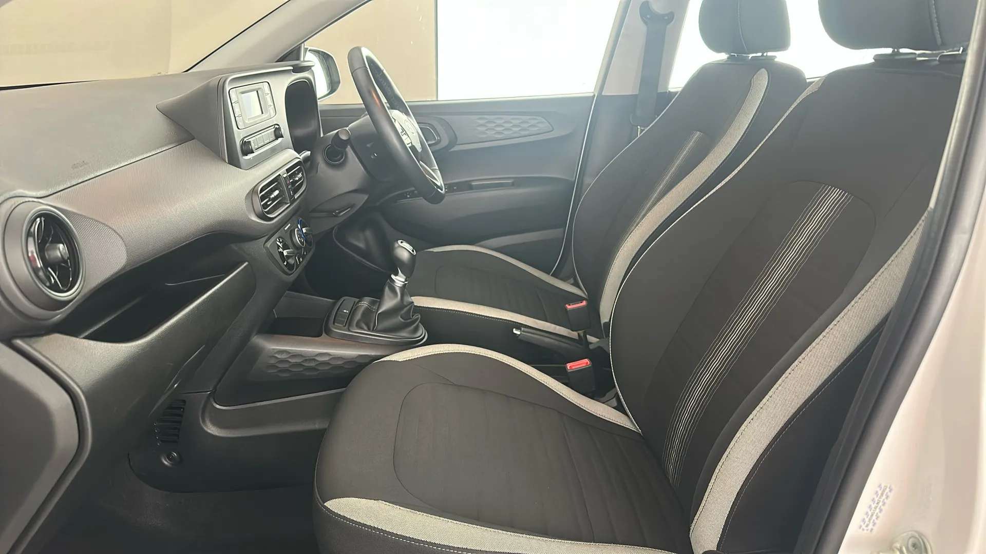 2022 HYUNDAI I10 2022 HYUNDAI I10