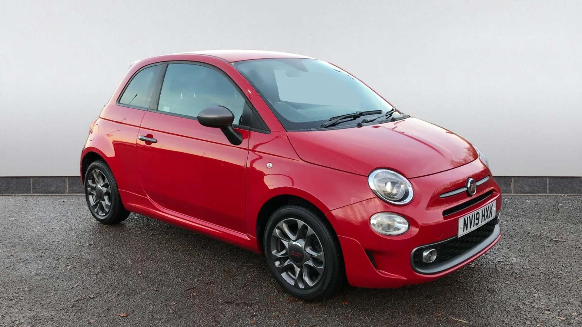 A 2019 FIAT 500 1.2 S A 2019 FIAT 500 1.2 S