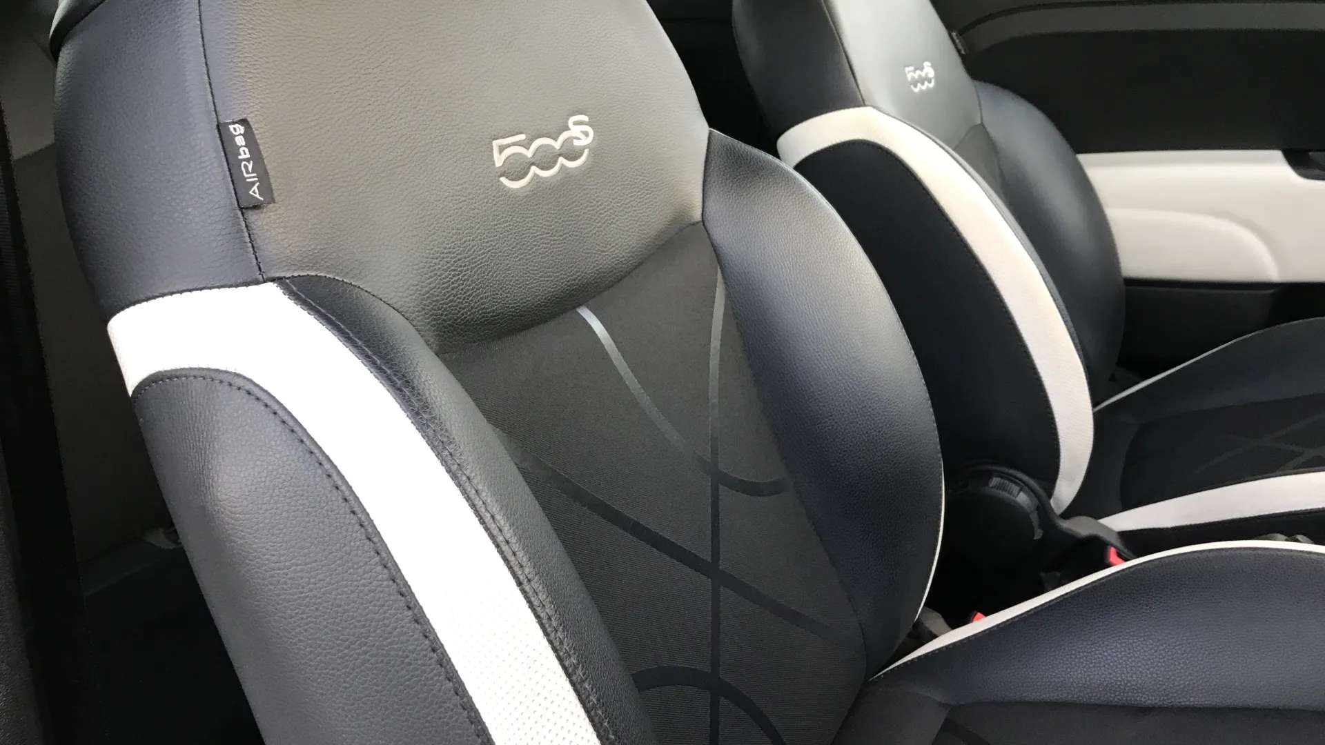 2019 FIAT 500 2019 FIAT 500