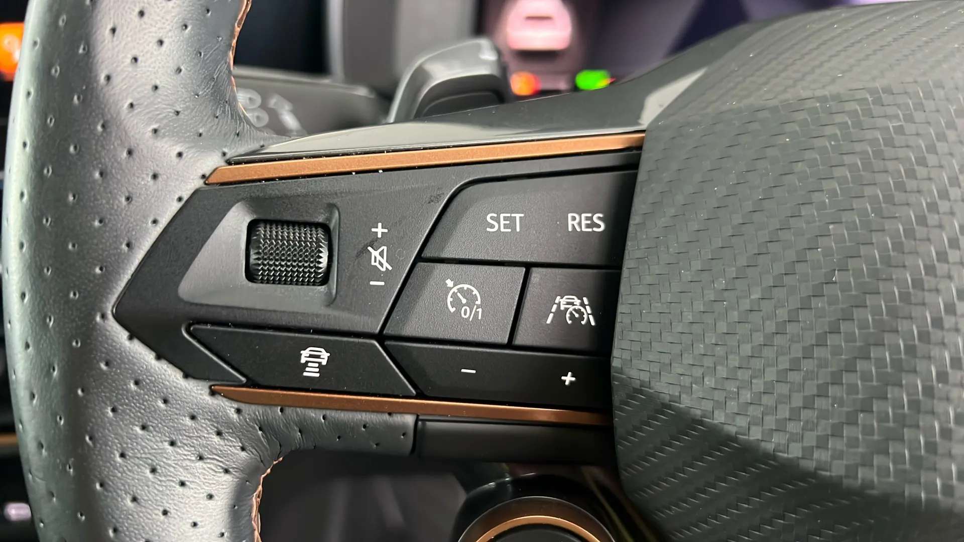 2023 CUPRA FORMENTOR 2023 CUPRA FORMENTOR