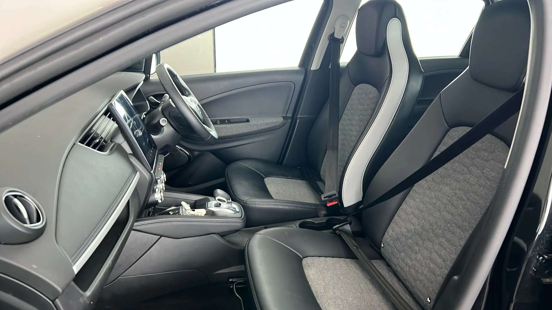 2021 RENAULT ZOE 2021 RENAULT ZOE