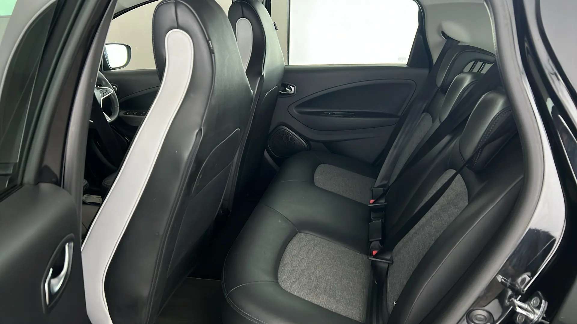 2021 RENAULT ZOE 2021 RENAULT ZOE
