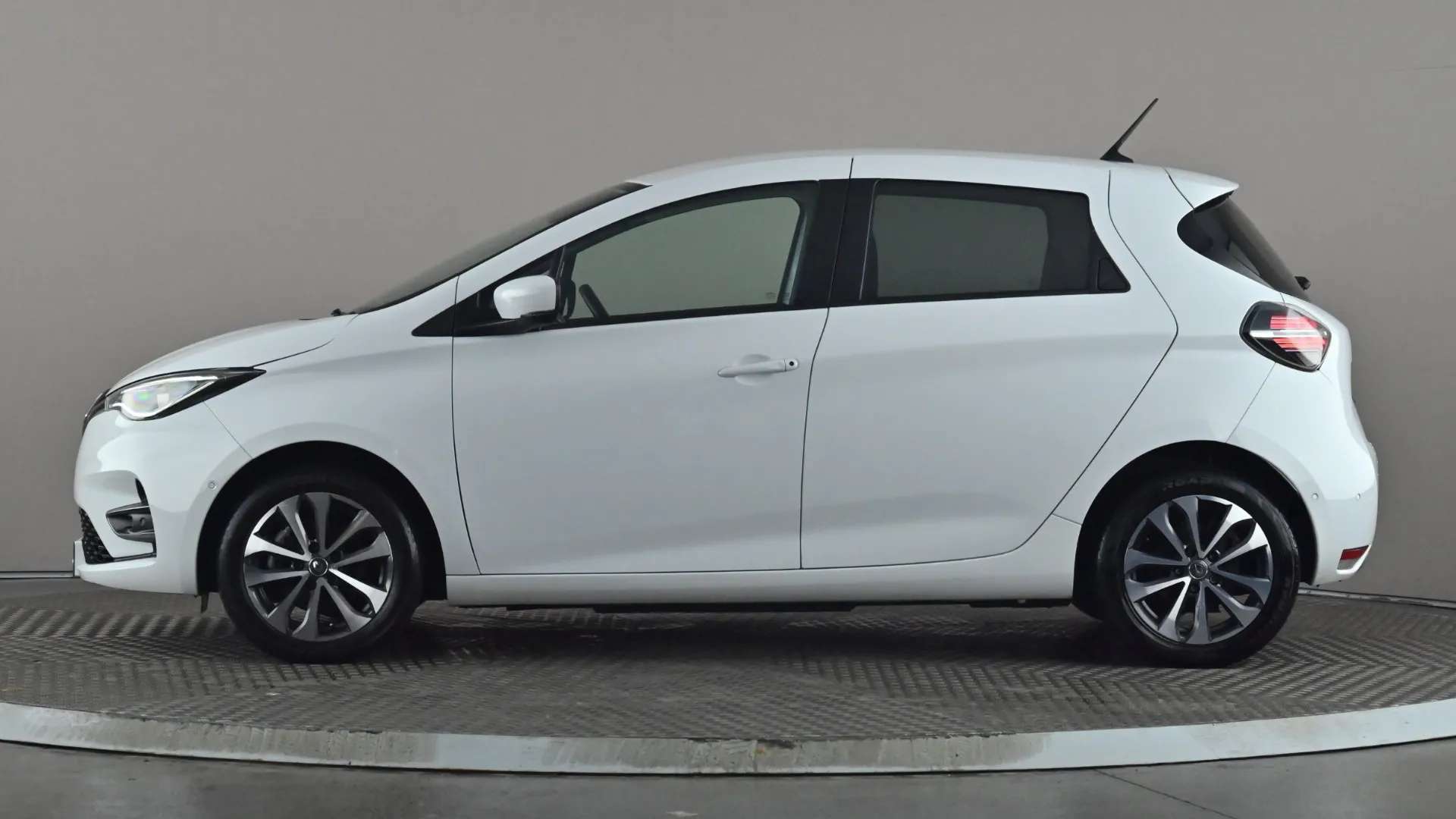 A 2021 RENAULT ZOE 100kW GT Edition R135 50kWh Rapid Charge Auto A 2021 RENAULT ZOE 100kW GT Edition R135 50kWh Rapid Charge Auto