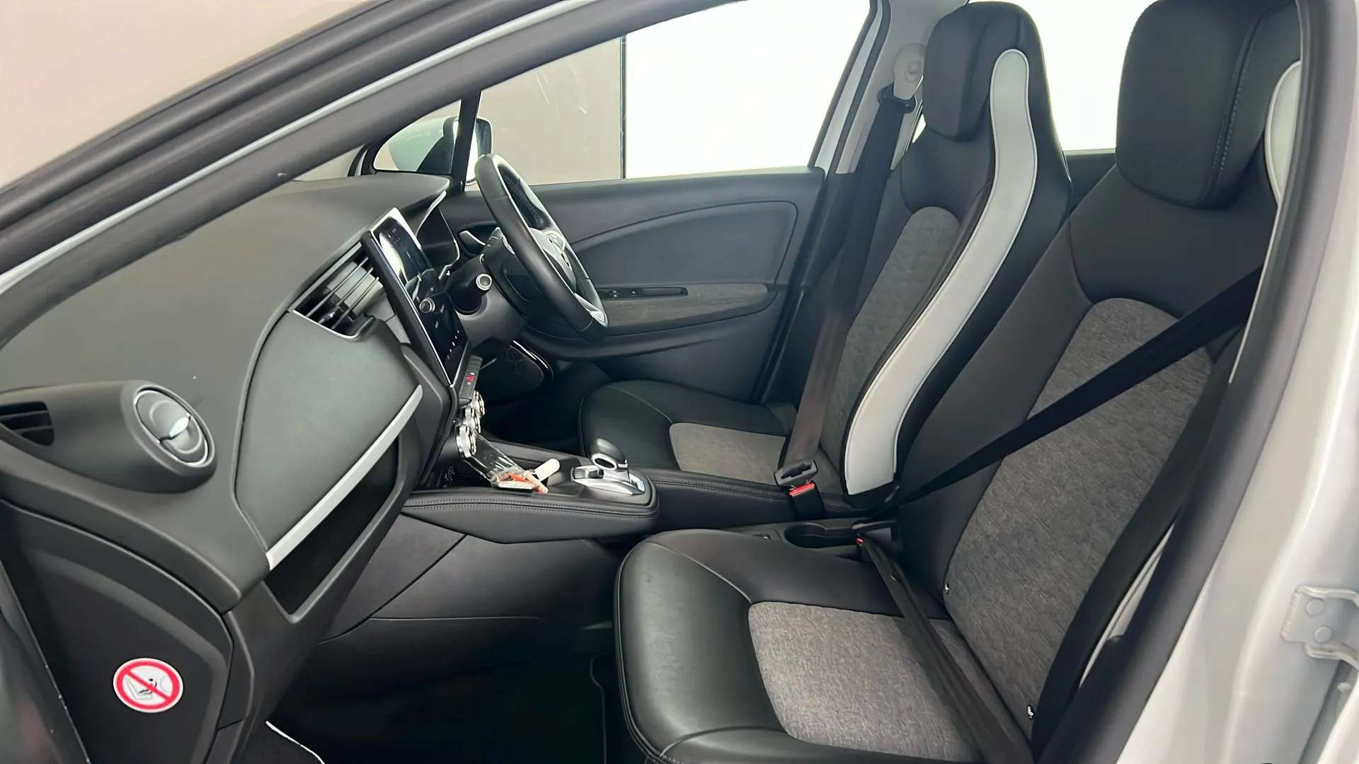 2020 RENAULT ZOE 2020 RENAULT ZOE