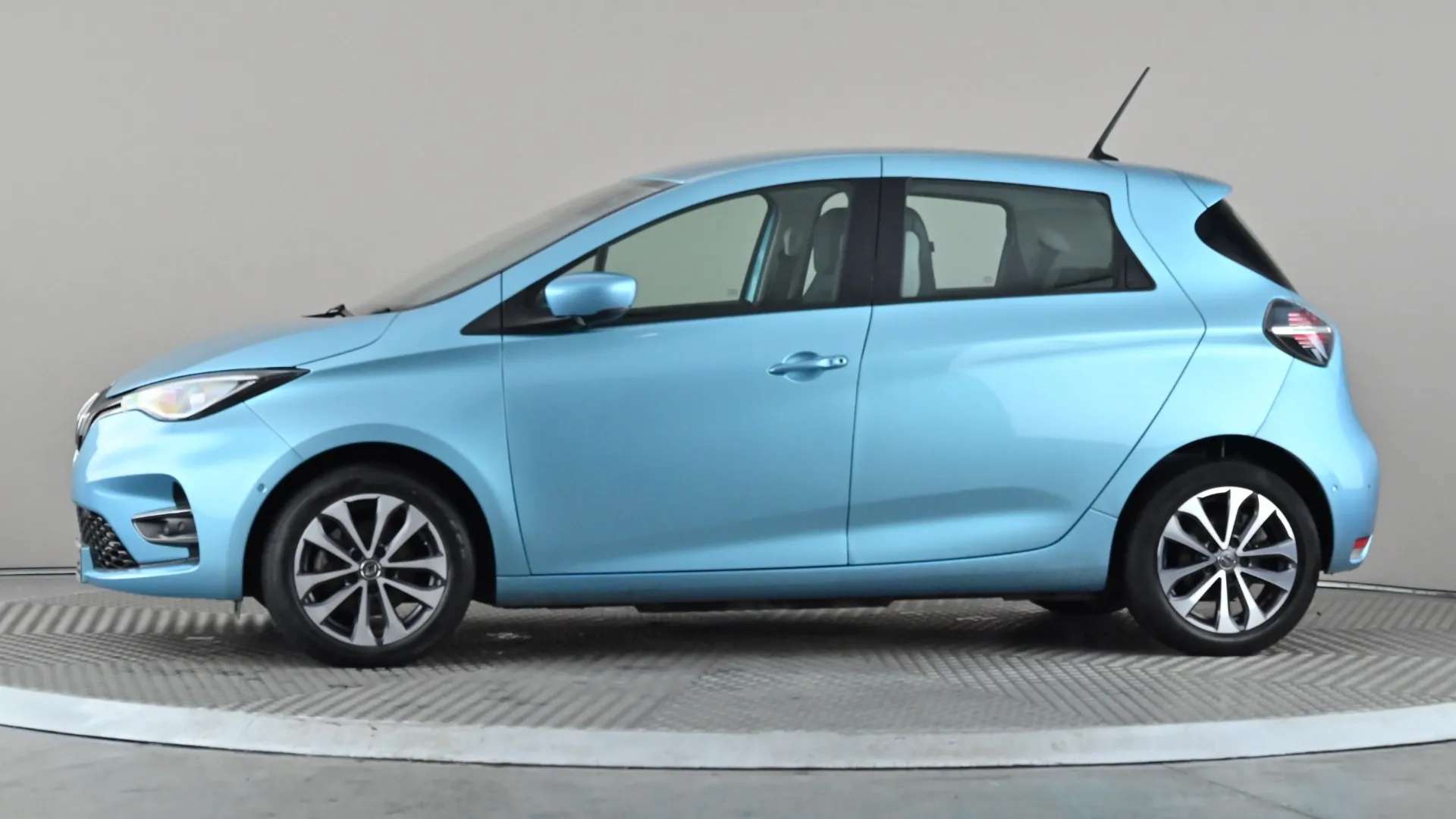 A 2022 RENAULT ZOE 100kW GT R135 50kWh Rapid Charge Auto A 2022 RENAULT ZOE 100kW GT R135 50kWh Rapid Charge Auto