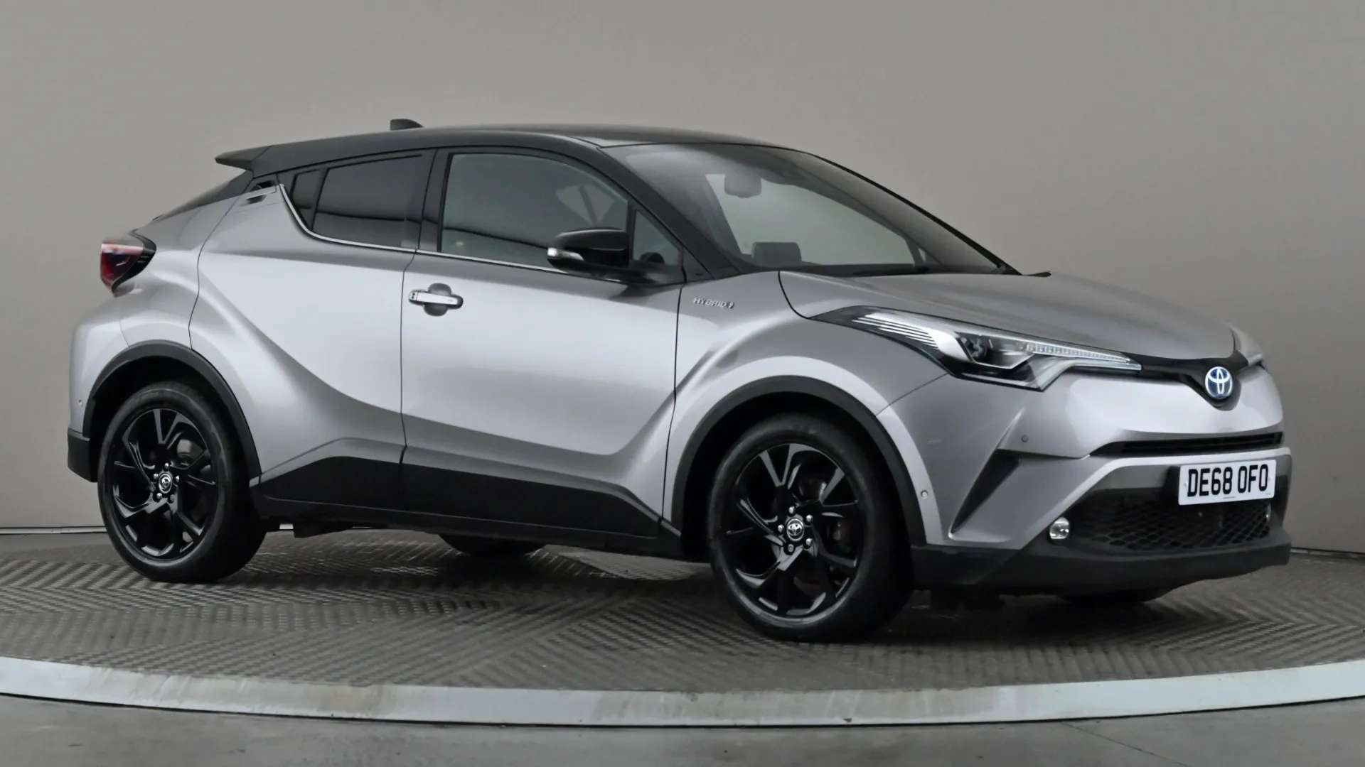 A 2018 TOYOTA C-HR 1.8 Hybrid Dynamic CVT A 2018 TOYOTA C-HR 1.8 Hybrid Dynamic CVT