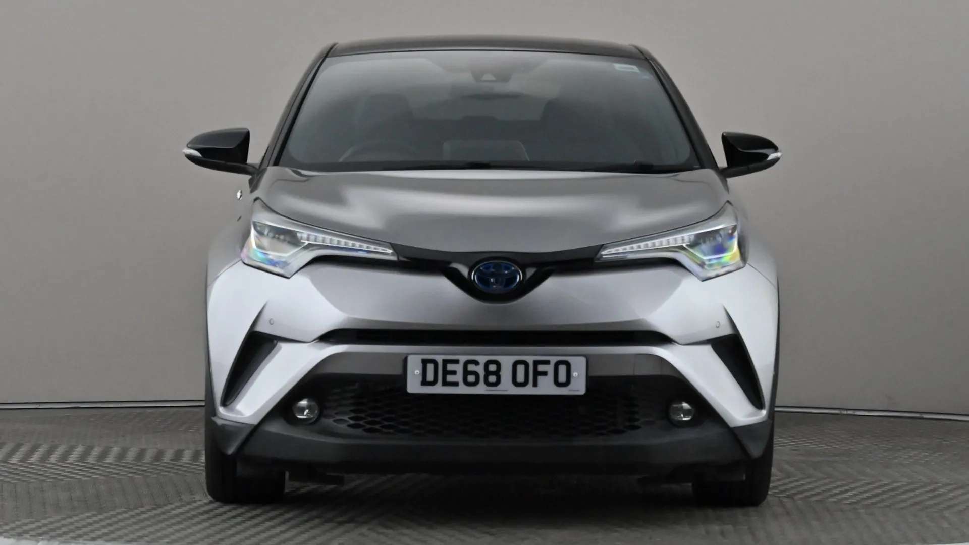 A 2018 TOYOTA C-HR 1.8 Hybrid Dynamic CVT A 2018 TOYOTA C-HR 1.8 Hybrid Dynamic CVT