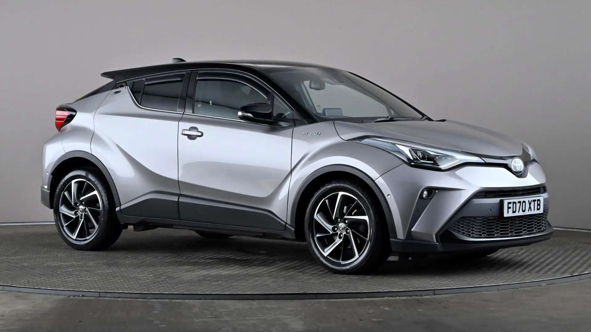 A 2020 TOYOTA C-HR 1.8 Hybrid Dynamic CVT A 2020 TOYOTA C-HR 1.8 Hybrid Dynamic CVT