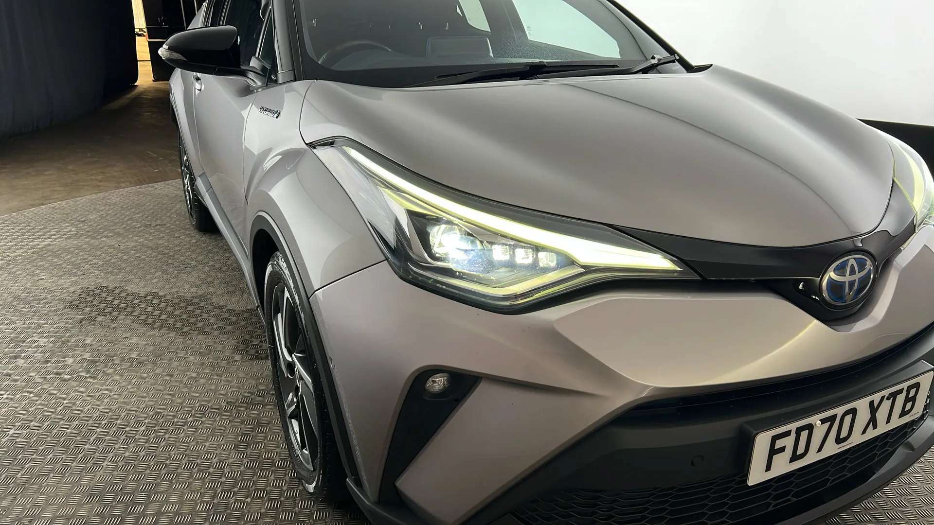 2020 TOYOTA C-HR 2020 TOYOTA C-HR