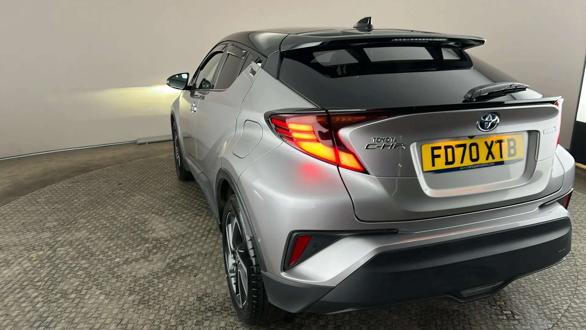 2020 TOYOTA C-HR 2020 TOYOTA C-HR
