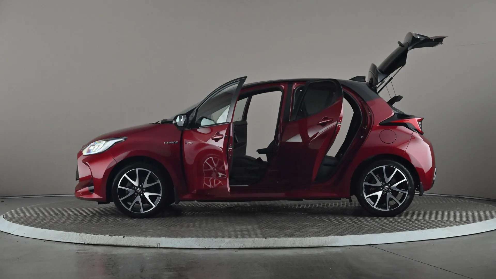 2021 TOYOTA YARIS 2021 TOYOTA YARIS