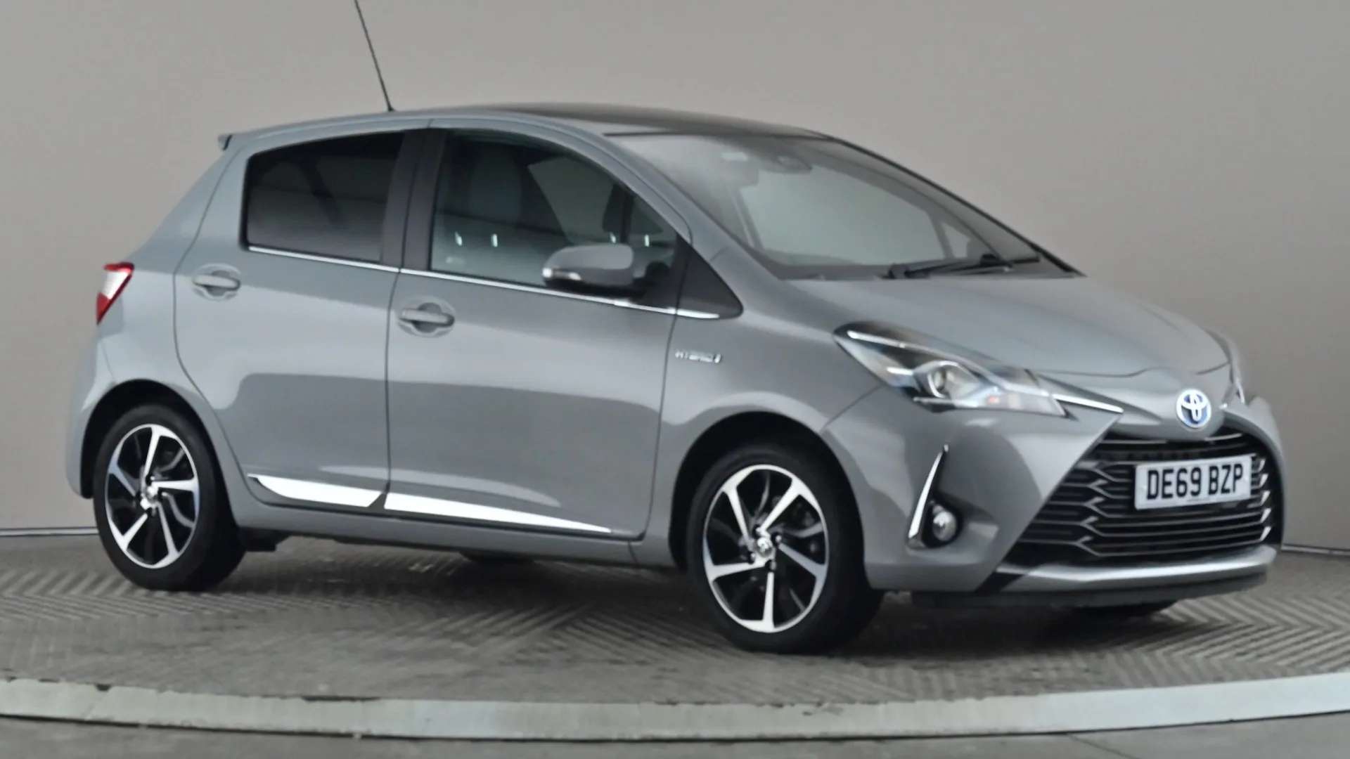 A 2019 TOYOTA YARIS 1.5 Hybrid Excel CVT A 2019 TOYOTA YARIS 1.5 Hybrid Excel CVT