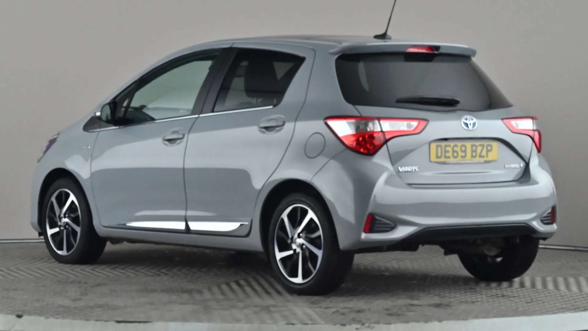 A 2019 TOYOTA YARIS 1.5 Hybrid Excel CVT A 2019 TOYOTA YARIS 1.5 Hybrid Excel CVT