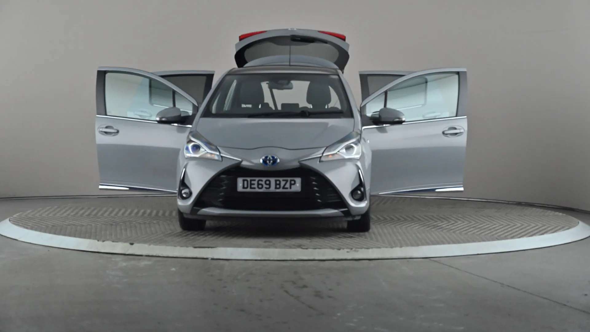 2019 TOYOTA YARIS 2019 TOYOTA YARIS