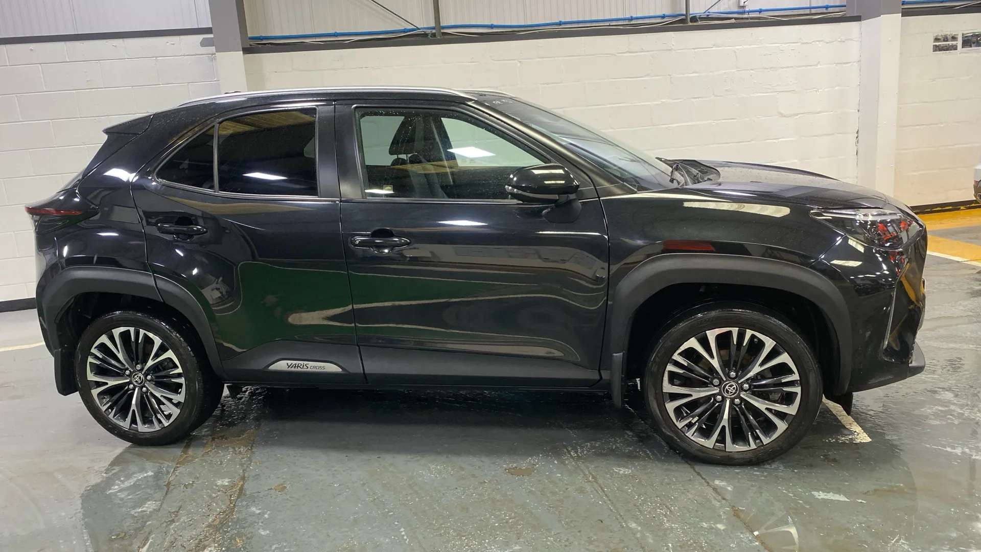 A 2022 TOYOTA YARIS CROSS 1.5 Hybrid Excel CVT A 2022 TOYOTA YARIS CROSS 1.5 Hybrid Excel CVT