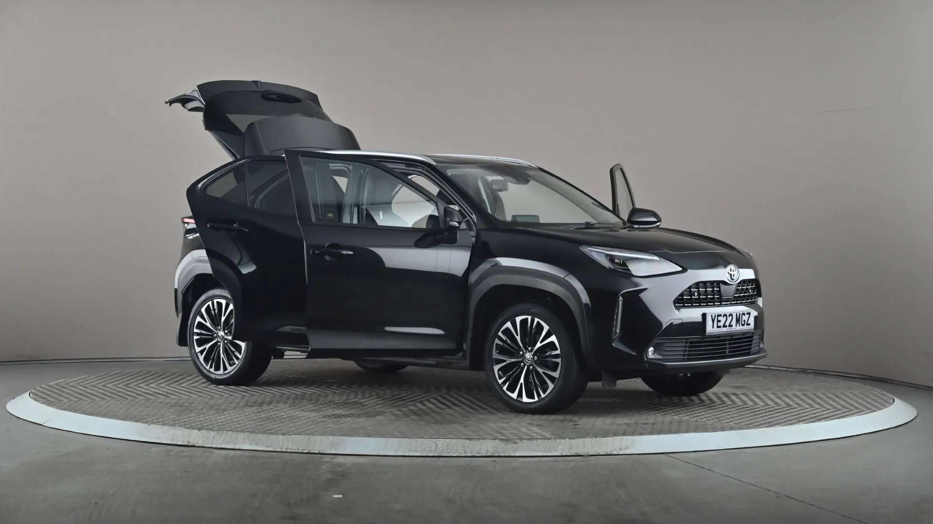 2022 TOYOTA YARIS CROSS 2022 TOYOTA YARIS CROSS