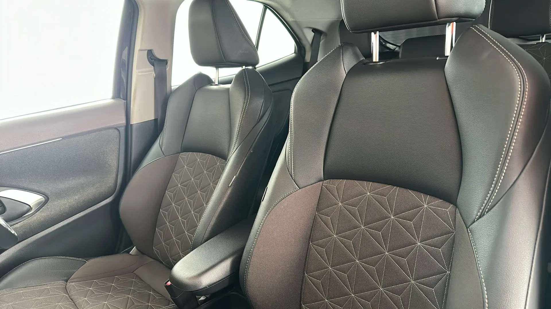 2022 TOYOTA YARIS CROSS 2022 TOYOTA YARIS CROSS