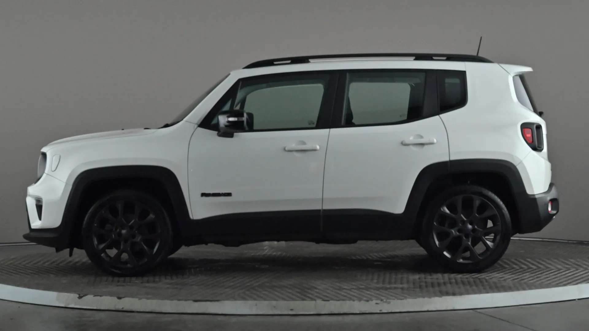 A 2023 JEEP RENEGADE 1.5 e-Hybrid Limited DCT A 2023 JEEP RENEGADE 1.5 e-Hybrid Limited DCT