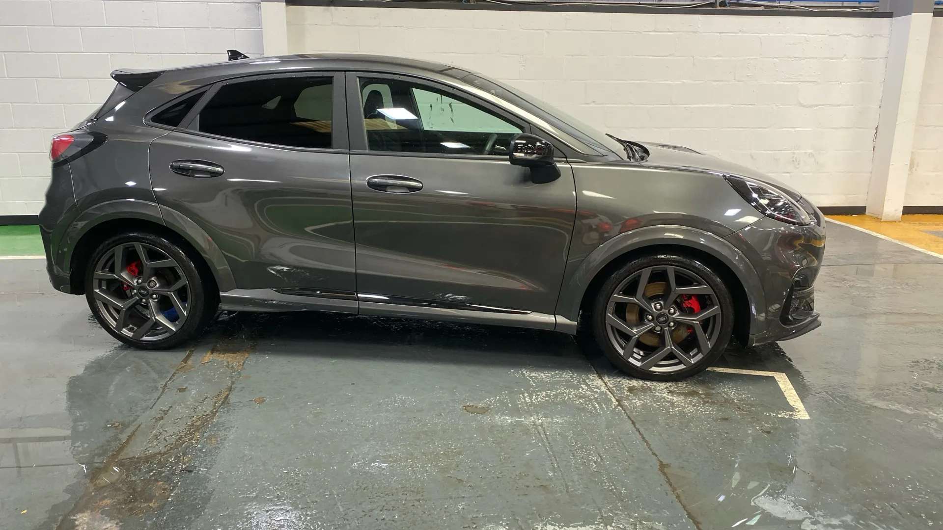 A 2023 FORD PUMA 1.0 EcoBoost Hybrid mHEV ST DCT A 2023 FORD PUMA 1.0 EcoBoost Hybrid mHEV ST DCT