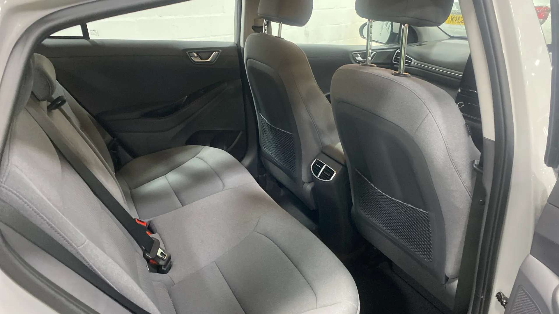 A 2021 HYUNDAI IONIQ 1.6 GDi Hybrid Premium DCT A 2021 HYUNDAI IONIQ 1.6 GDi Hybrid Premium DCT