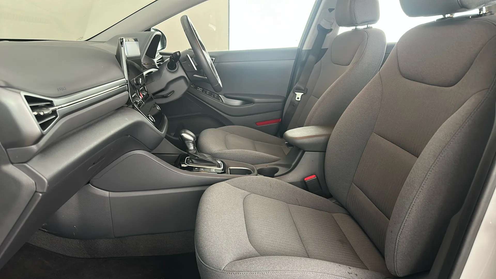 2021 HYUNDAI IONIQ 2021 HYUNDAI IONIQ