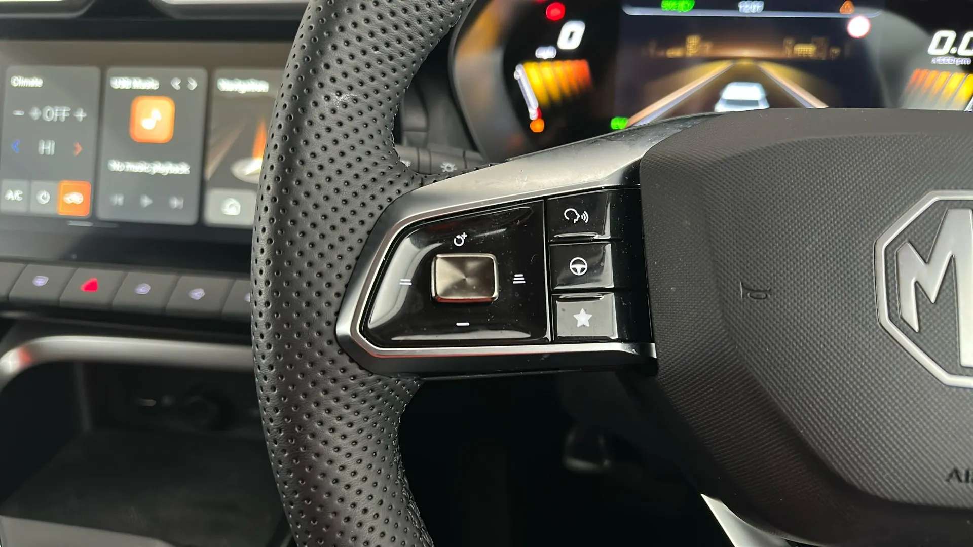 2025 MG MOTOR UK ZS 2025 MG MOTOR UK ZS