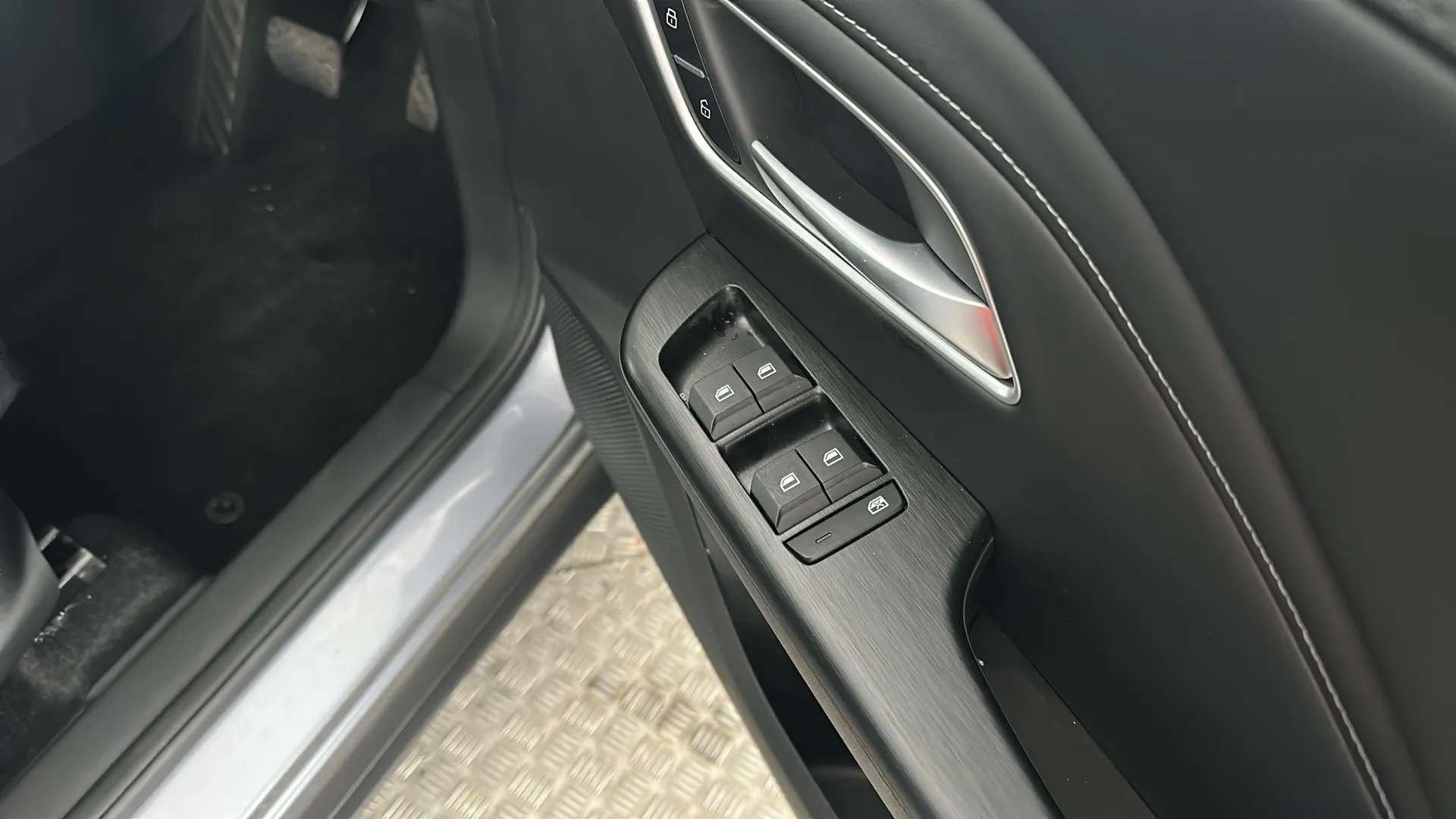 2025 MG MOTOR UK ZS 2025 MG MOTOR UK ZS