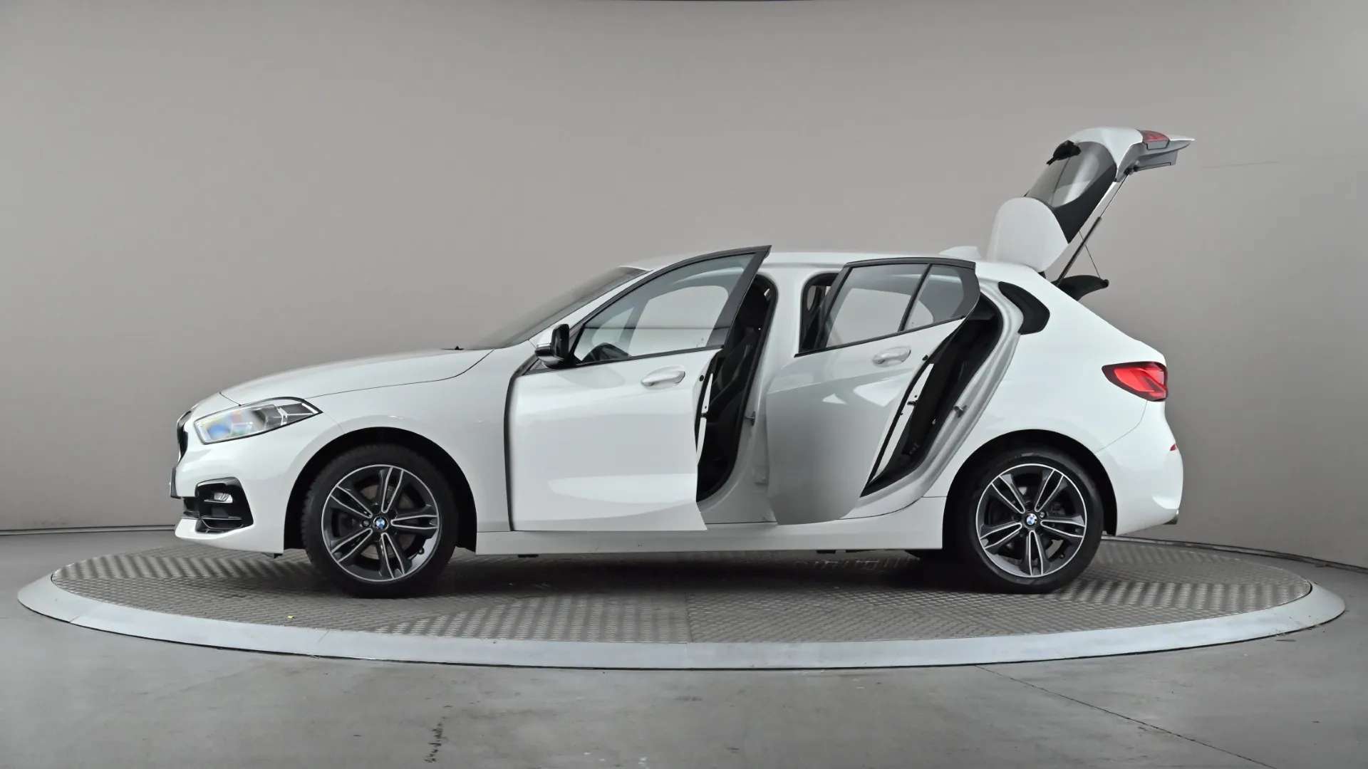 2022 BMW 1 SERIES 2022 BMW 1 SERIES