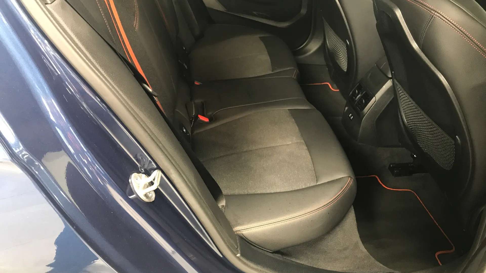 2021 BMW 1 SERIES 2021 BMW 1 SERIES