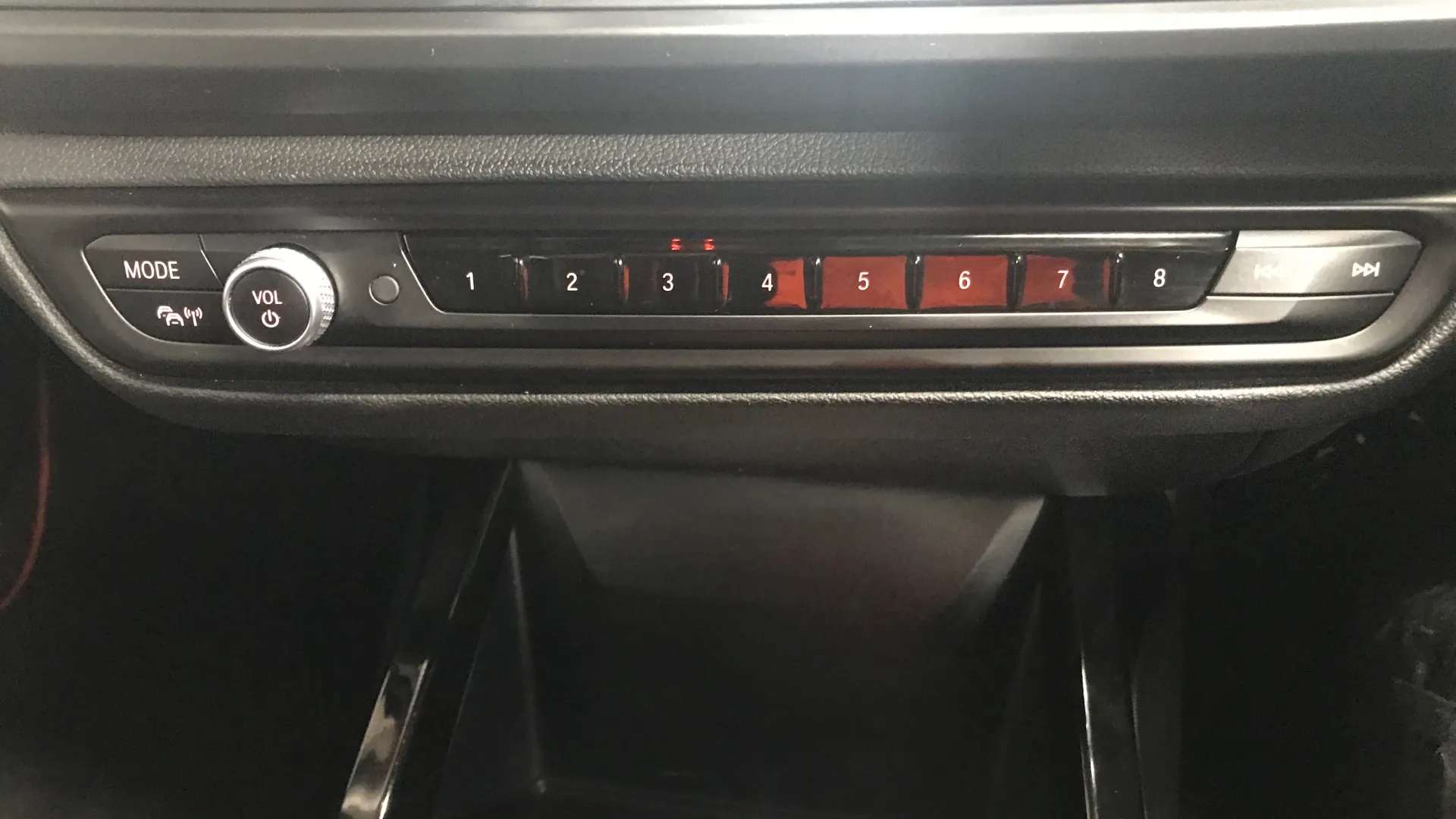 2021 BMW 1 SERIES 2021 BMW 1 SERIES