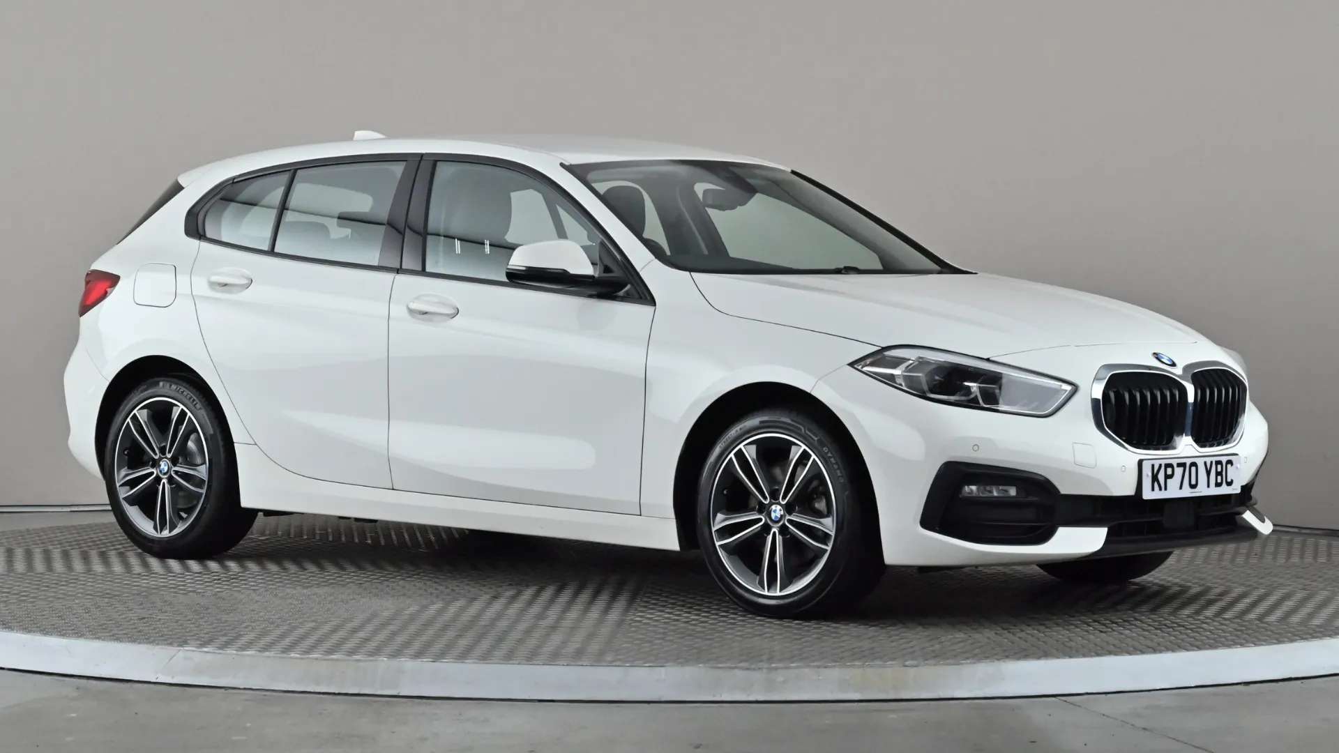 A 2020 BMW 1 SERIES 118i Sport A 2020 BMW 1 SERIES 118i Sport