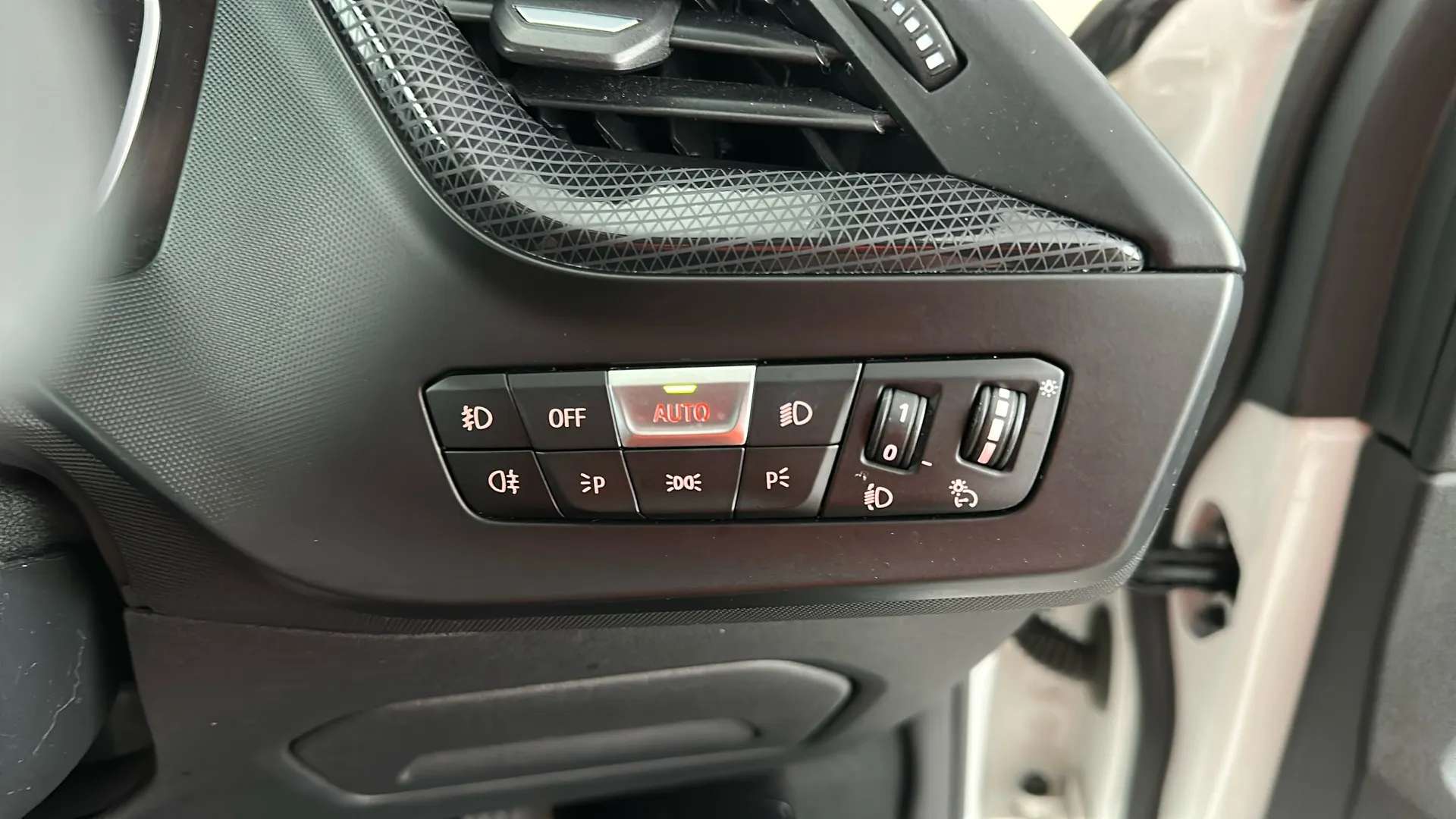 2020 BMW 1 SERIES 2020 BMW 1 SERIES