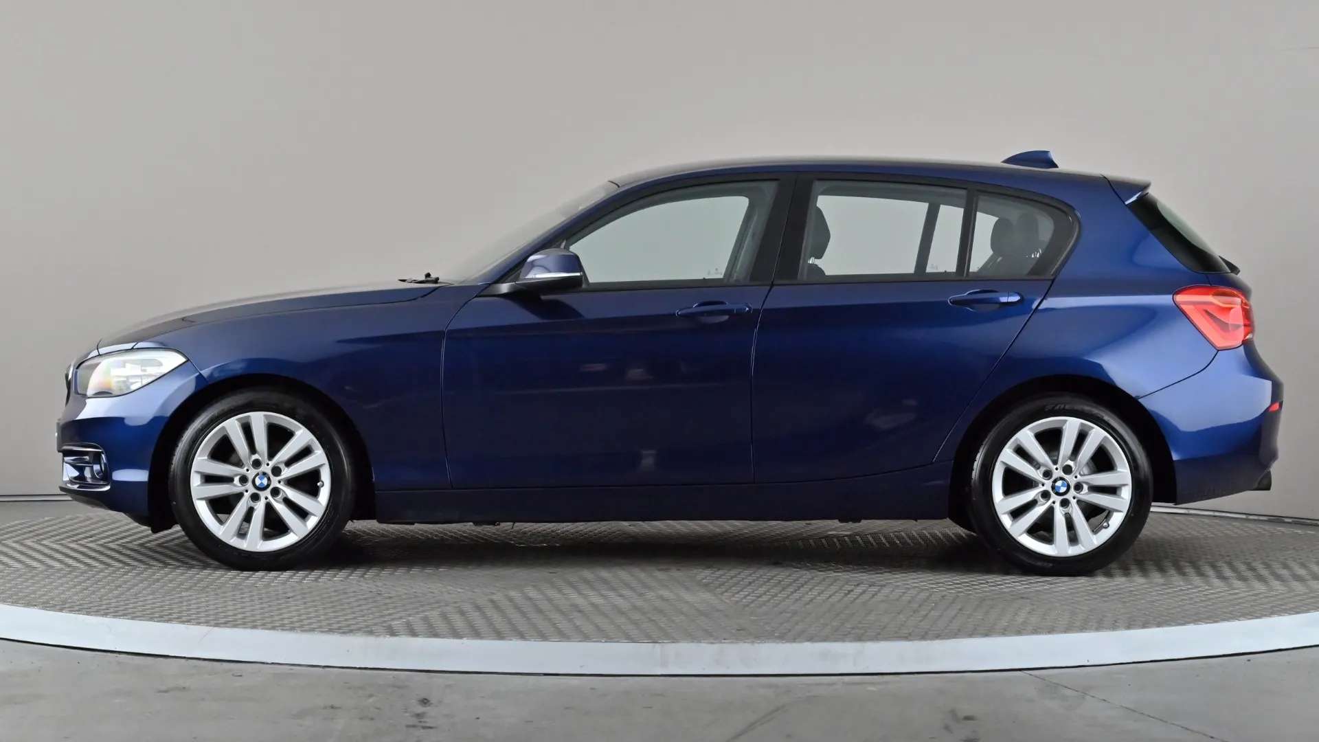 2018 BMW 1 SERIES 2018 BMW 1 SERIES