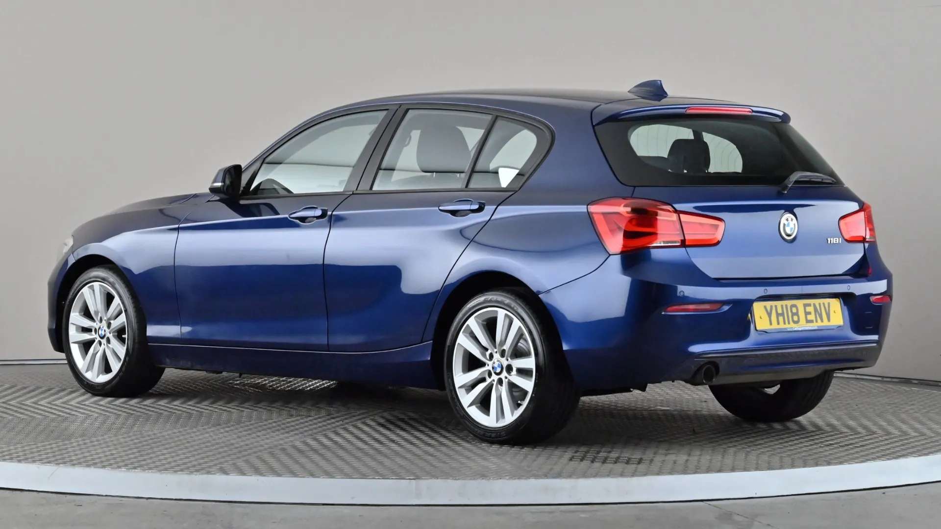 2018 BMW 1 SERIES 2018 BMW 1 SERIES