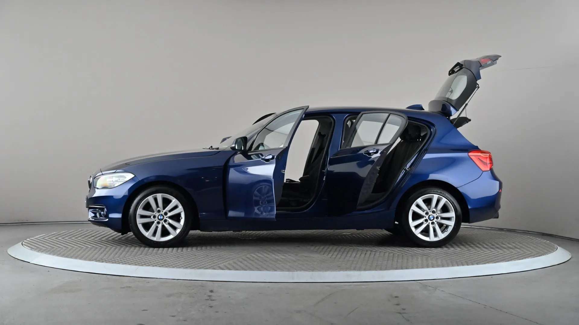 2018 BMW 1 SERIES 2018 BMW 1 SERIES