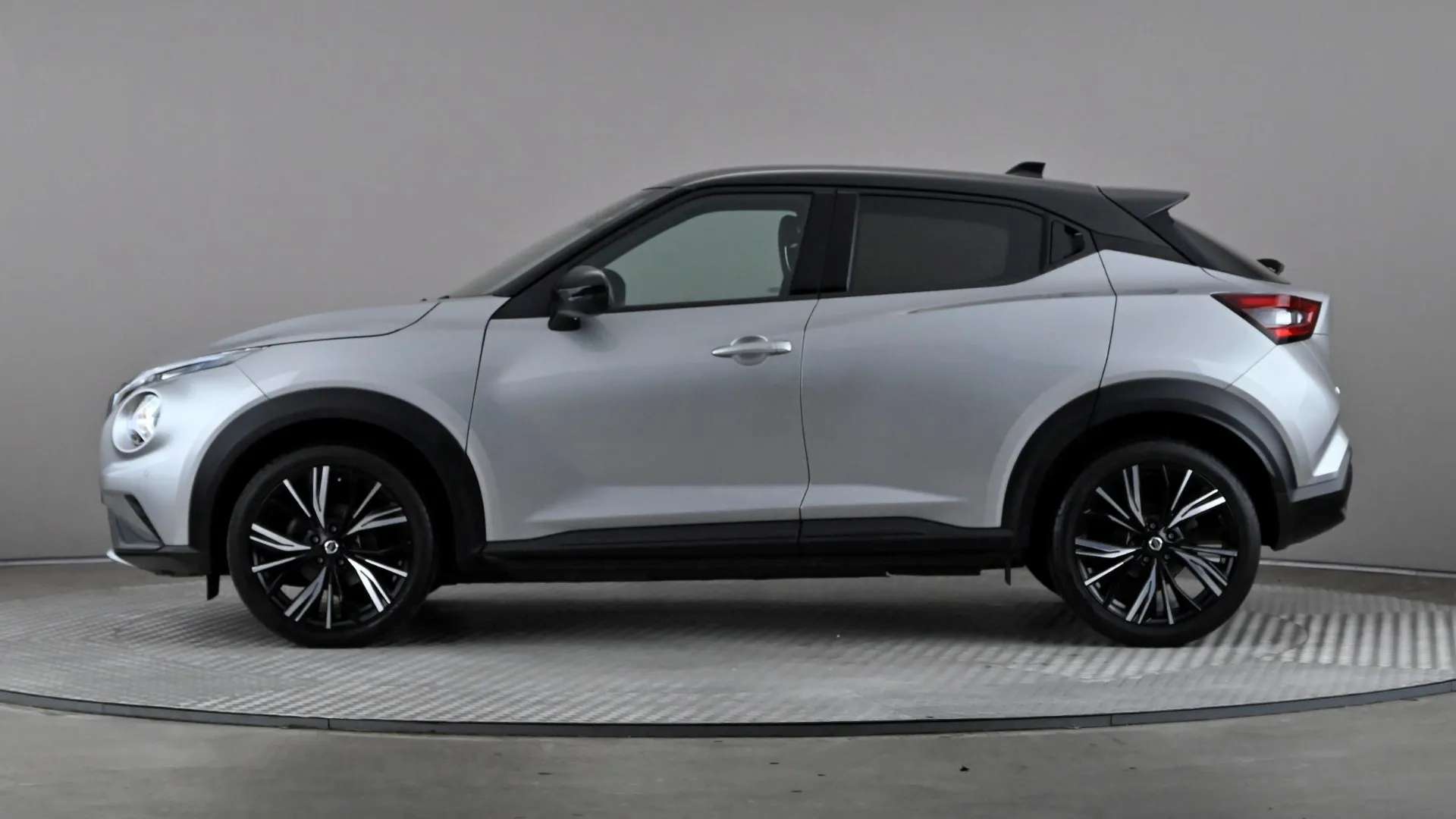 A 2021 NISSAN JUKE 1.0 DiG-T 114 Tekna+ A 2021 NISSAN JUKE 1.0 DiG-T 114 Tekna+