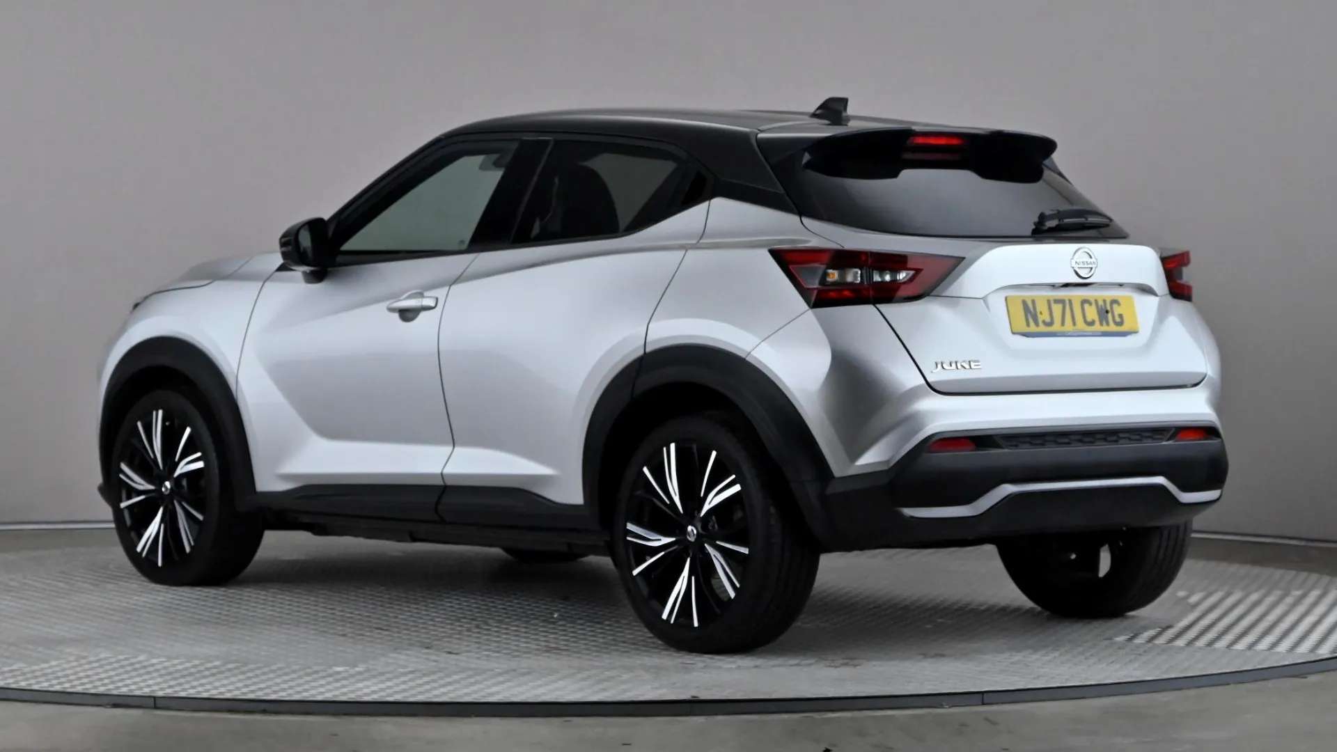 A 2021 NISSAN JUKE 1.0 DiG-T 114 Tekna+ A 2021 NISSAN JUKE 1.0 DiG-T 114 Tekna+