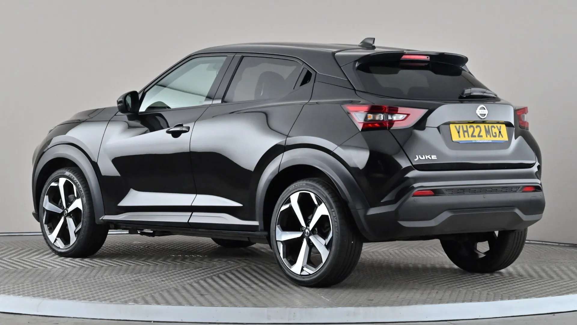 A 2022 NISSAN JUKE 1.0 DiG-T 114 Tekna A 2022 NISSAN JUKE 1.0 DiG-T 114 Tekna