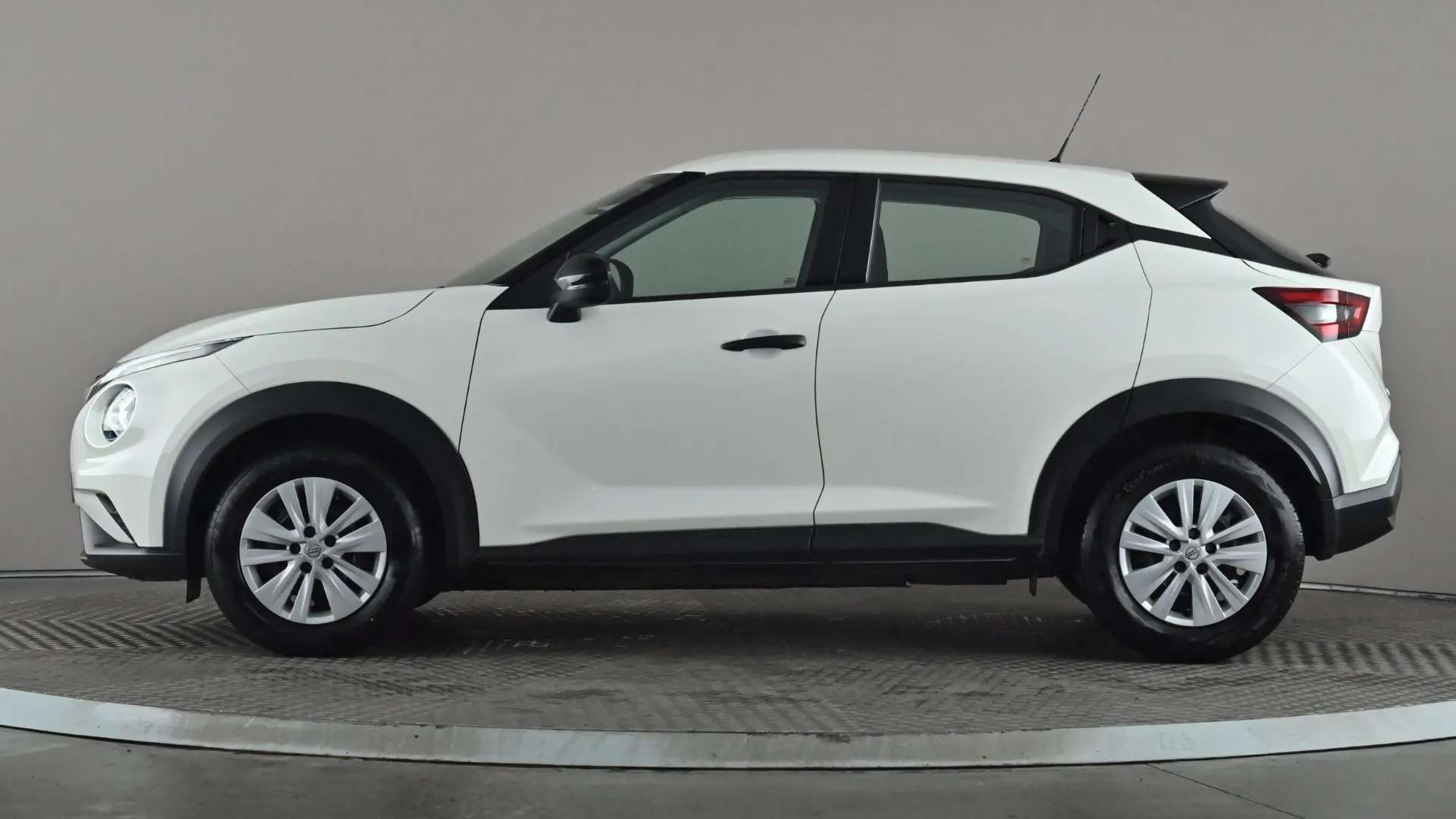 A 2022 NISSAN JUKE 1.0 DiG-T 114 Visia A 2022 NISSAN JUKE 1.0 DiG-T 114 Visia