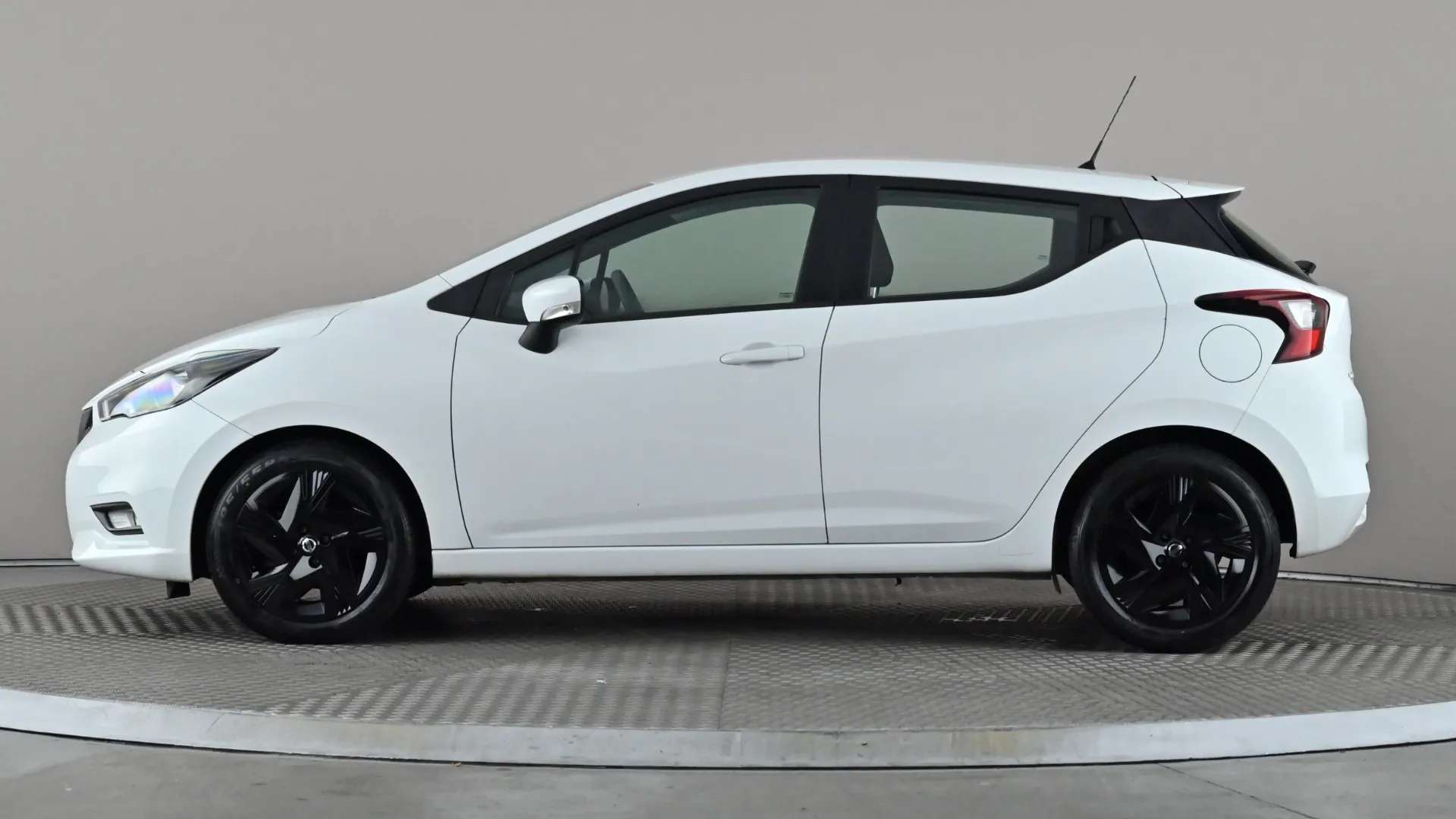 A 2022 NISSAN MICRA 1.0 IG-T 92 Acenta A 2022 NISSAN MICRA 1.0 IG-T 92 Acenta