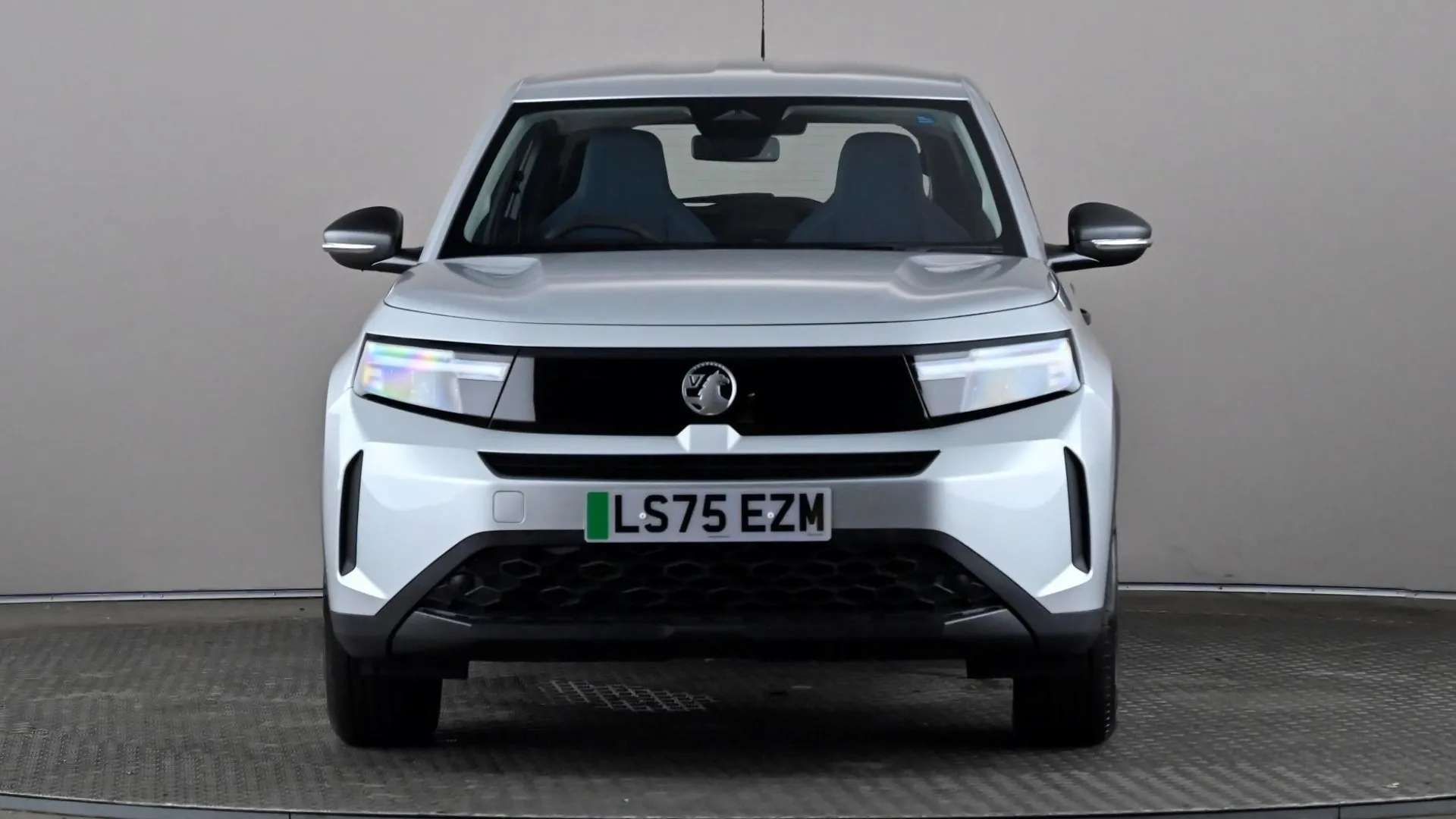 A 2025 VAUXHALL FRONTERA 83kW Design 44kWh Auto A 2025 VAUXHALL FRONTERA 83kW Design 44kWh Auto